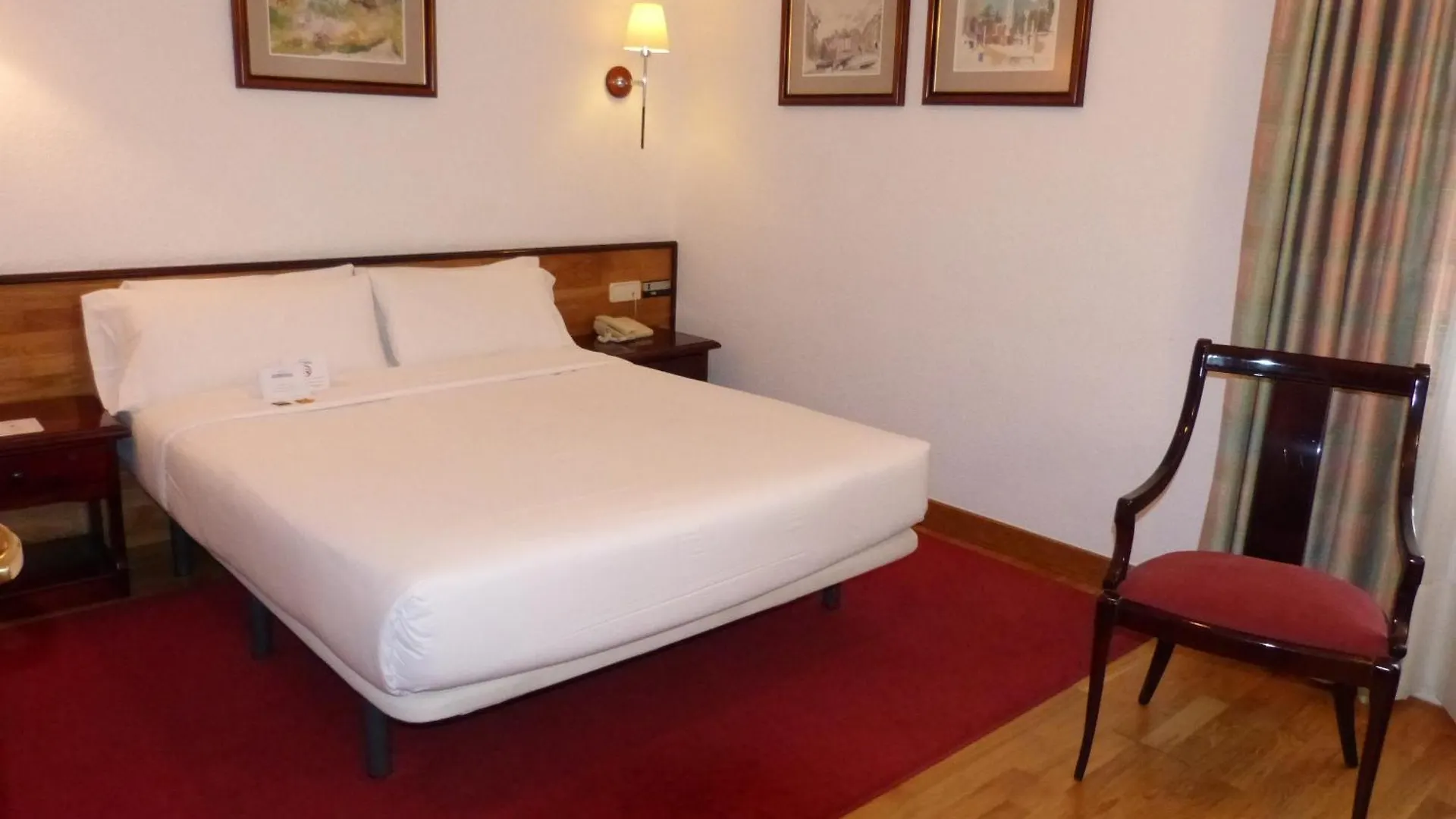 Hostal Navarra بنبلونة